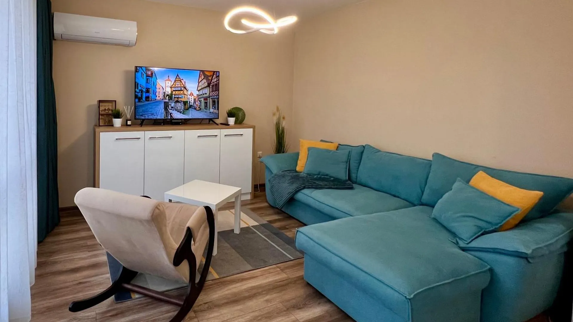Апартамент Попов Varna Apartment